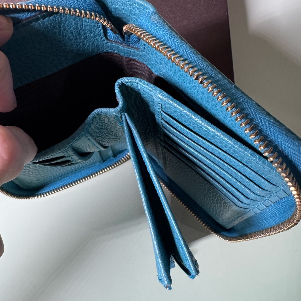 Gucci Beige and Blue Women's Wallet - Picture 10 of 14